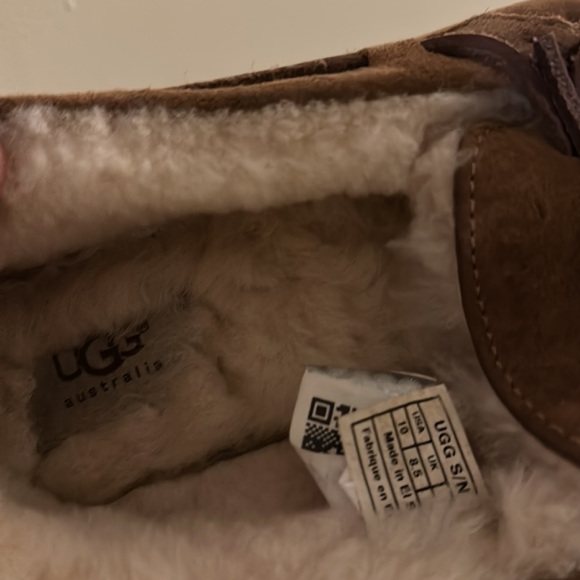 Never used ugg moccasins - Picture 3 of 5